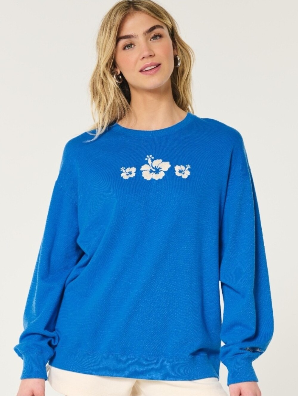 Hollister Blue Hibiscus Embroidered Graphic Terry Crewneck Sweatshirt Small